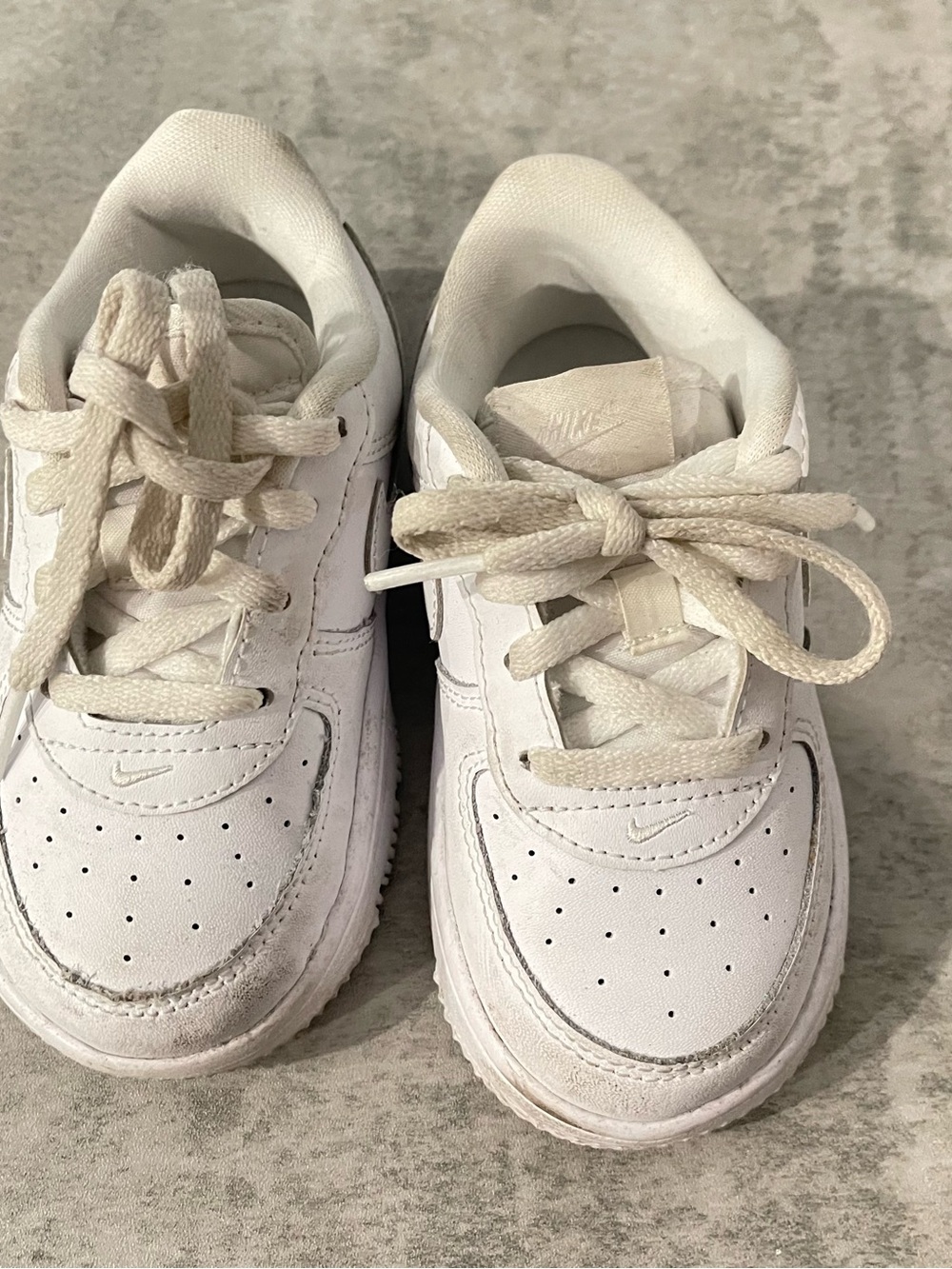 Nike Air Force Ones Kids White Low-Top Sneakers - Picture 4 of 12